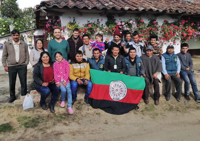 Escuelas propias y procesos de formación en comunicación indígena