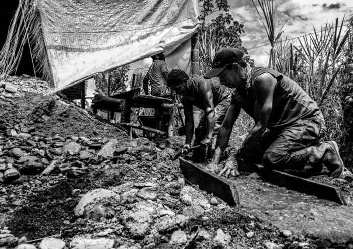 Escuelas propias y procesos de formación en comunicación indígena