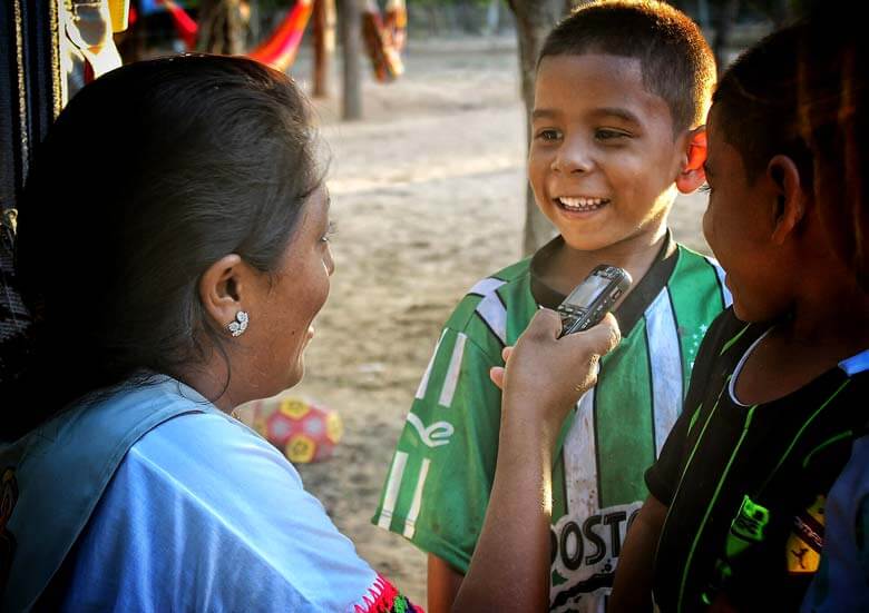 Escuelas propias y procesos de formación en comunicación indígena