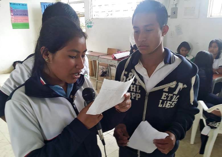 Escuelas propias y procesos de formación en comunicación indígena