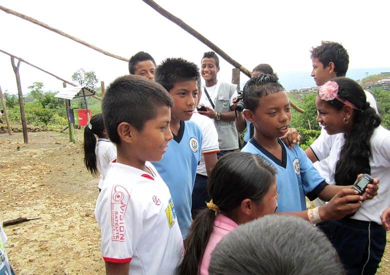 Escuelas propias y procesos de formación en comunicación indígena