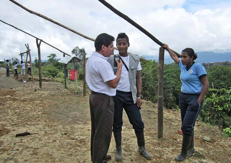 Escuelas propias y procesos de formación en comunicación indígena